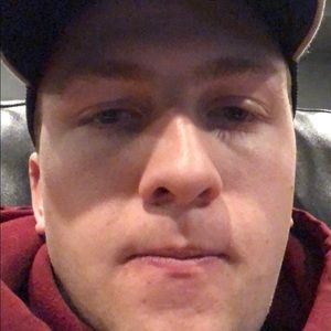 Meet your Posher, Max